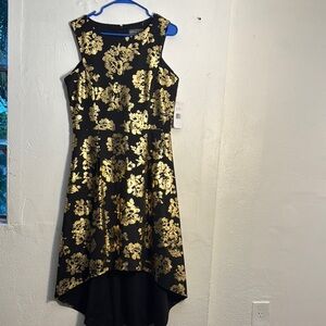 Donna Ricco Black and Gold Fit and Flare Cocktail Dress